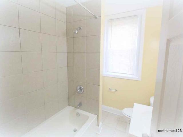 Apartment for rent in Hanlon-Longwood, Baltimore