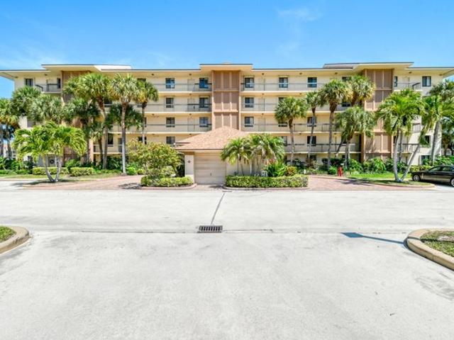 Condo for sale in Jupiter, Florida