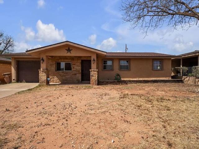 House for sale in Howard, Texas