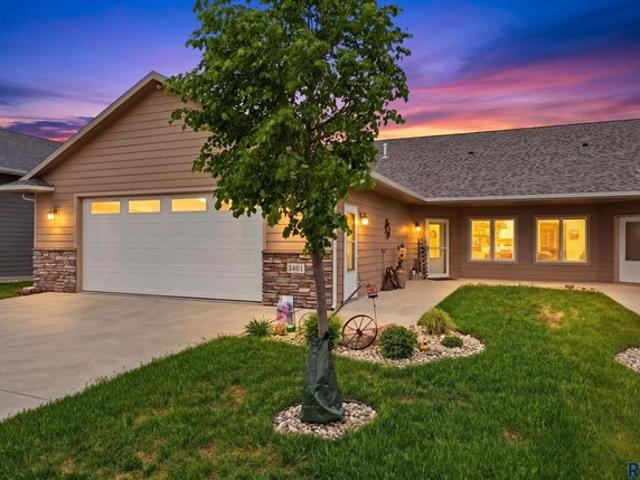 Townhouse for sale in Tea, South Dakota