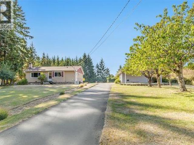 House for sale in Nanoose Bay, British Columbia