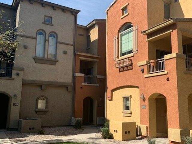 Townhouse for sale in Tempe, Arizona