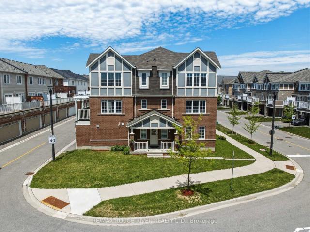 Townhouse for sale in Woburn, Ontario