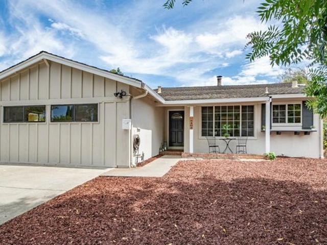 House for sale in Solano, California