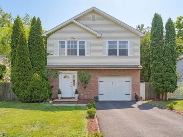 House for sale in Scotch Plains, New Jersey