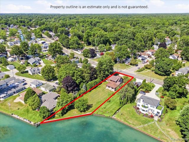 House for sale in Algonac, Michigan