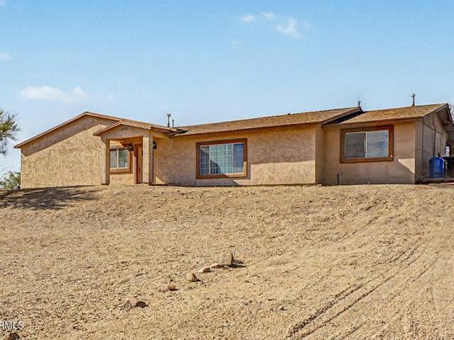 House for sale in New River, Arizona