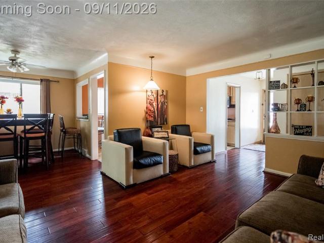 House for sale in Oak Park, Michigan