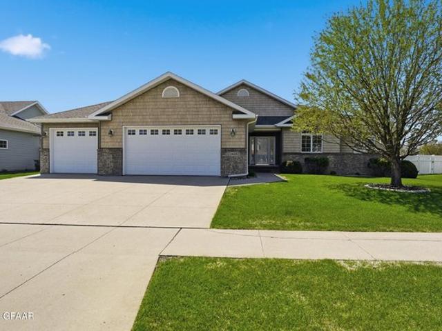 House for sale in Grand Forks, North Dakota