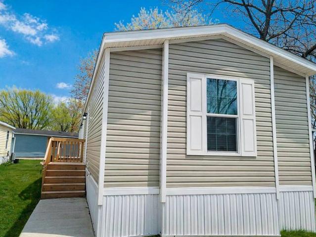 House for sale in Albert Lea, Minnesota