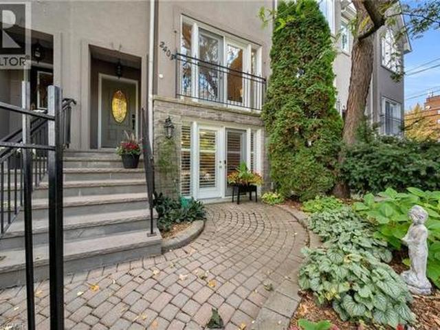 House for sale in Bronte Village, Oakville