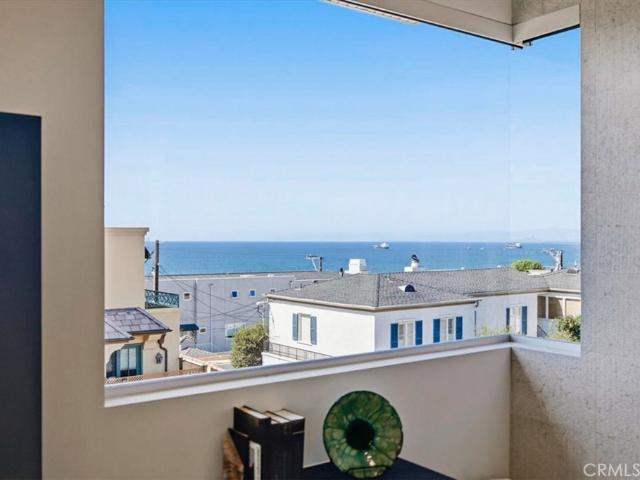 House for sale in Manhattan Beach, Los Angeles County