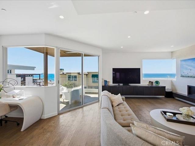 House for sale in Manhattan Beach, Los Angeles County