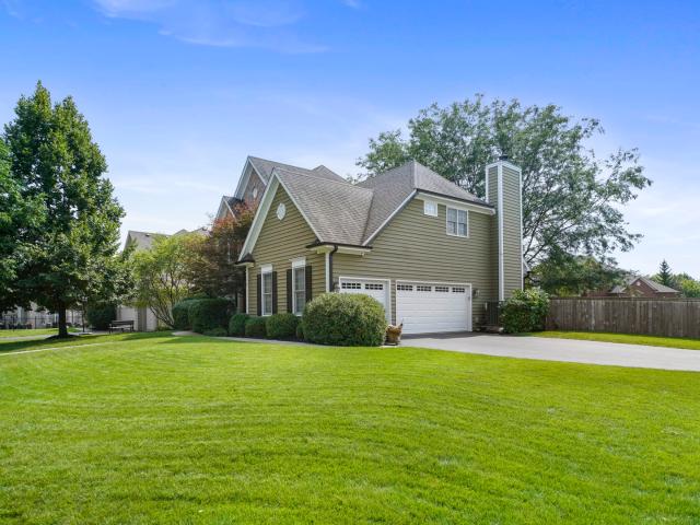 House for sale in West Chicago, Illinois