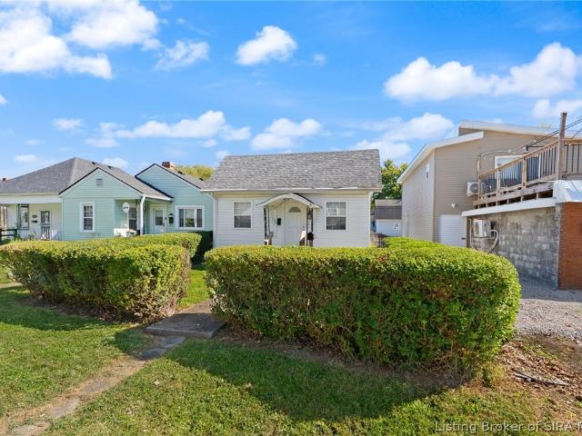 House for sale in New Albany, Floyd County