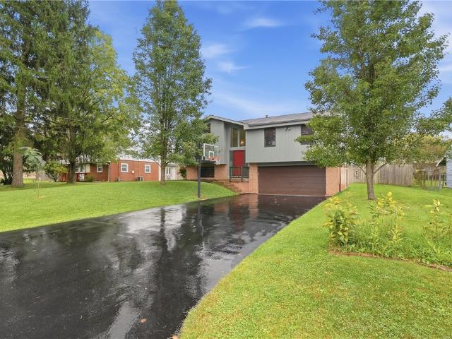 House for sale in Hampton Township, Allegheny County