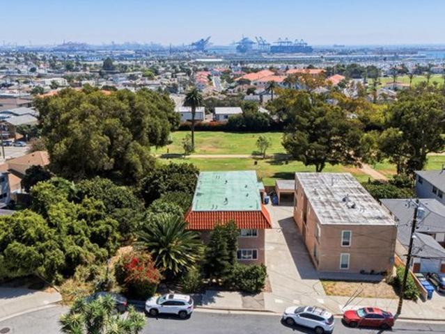 House for sale in Canoga Park, California