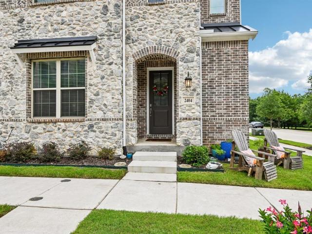 Townhouse for sale in Denton, Texas