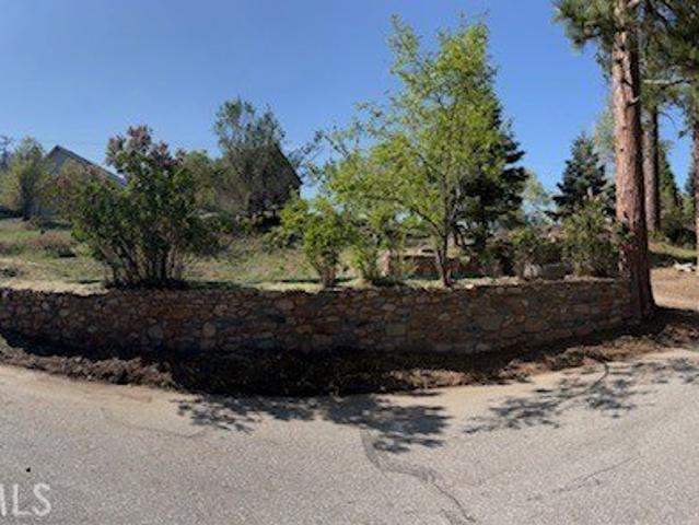 Land for sale in Green Valley Lake, California