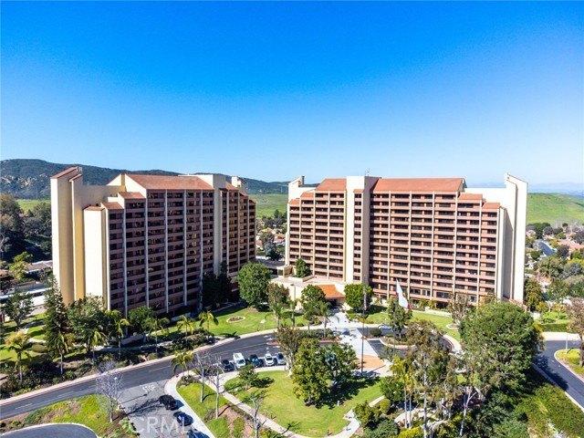 Condo for sale in Laguna Woods, California
