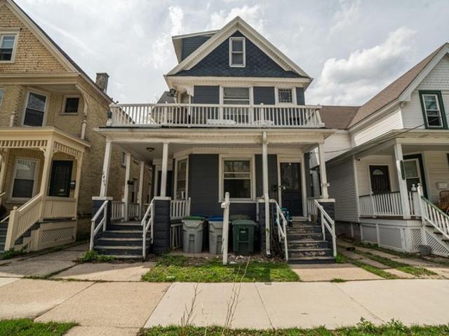 House for sale in Milwaukee, Milwaukee County