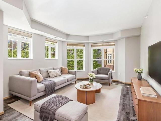 Condo for sale in Hennepin, Minnesota