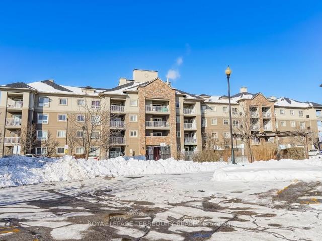 Condo for sale in Toronto, Golden Horseshoe