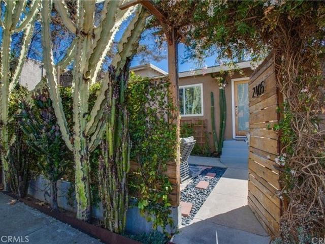 House for sale in Canoga Park, California