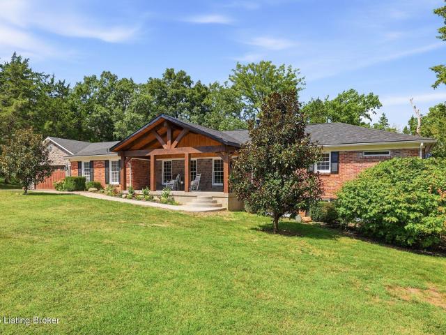 House for sale in La Grange, Kentucky