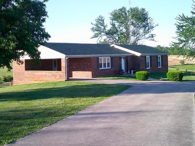 House for sale in Stanford, Kentucky
