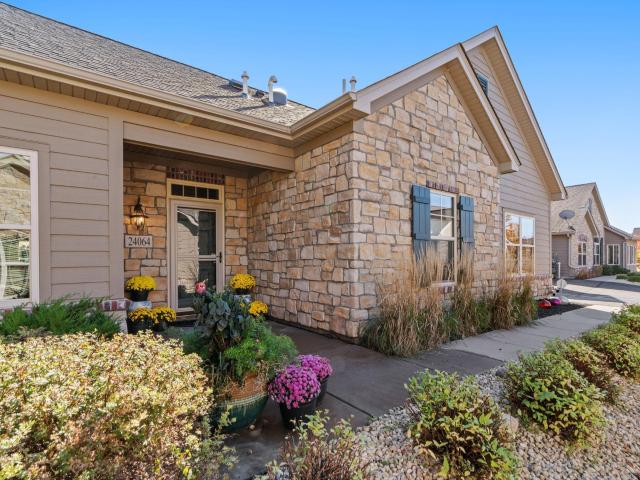 Townhouse for sale in Rogers