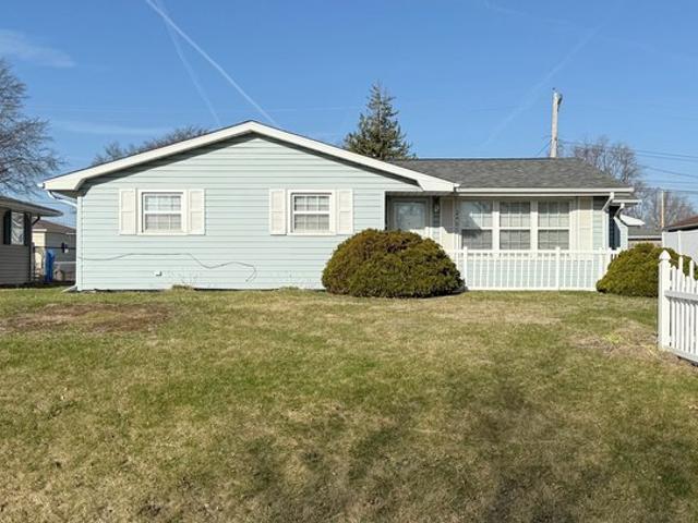House for sale in Silvis, Illinois
