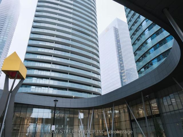 House for rent in Spadina—Fort York, Toronto