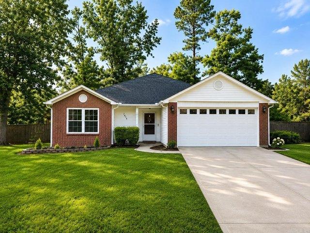 House for sale in Evergreen, Bryant