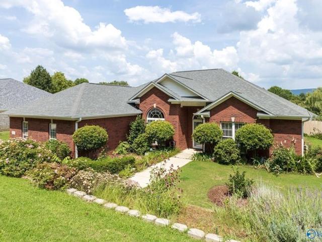 House for sale in Owens Cross Roads, Alabama