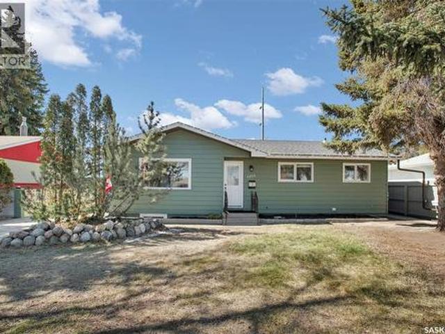 House for sale in Saskatoon, Saskatchewan
