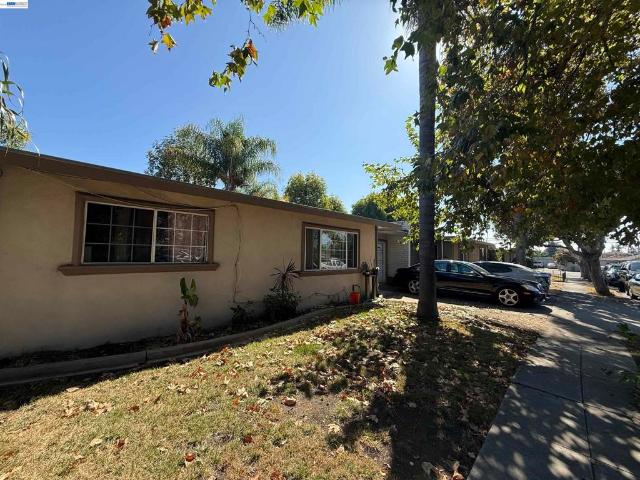 House for sale in Hayward, Alameda County