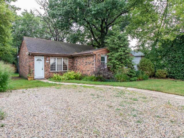 House for sale in Great Lakes, Illinois