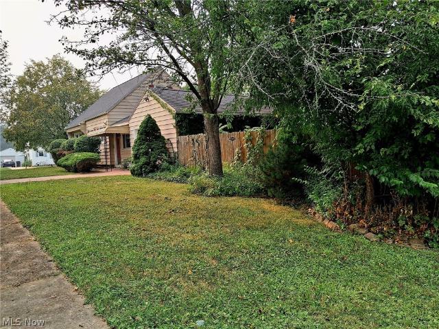 House for sale in Summit, Ohio