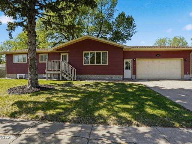House for sale in Grand Forks, North Dakota