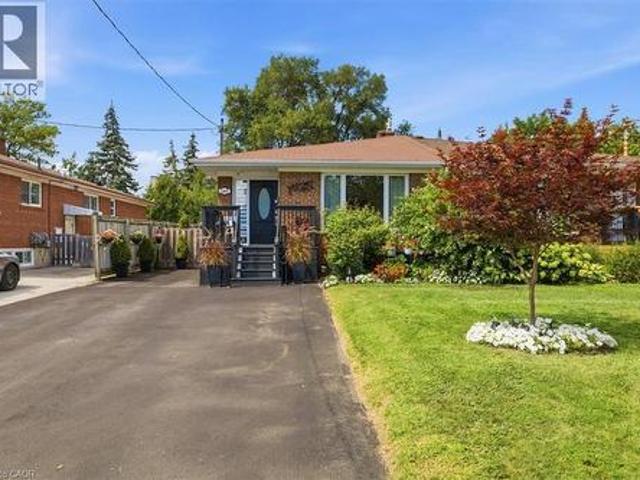 House for sale in Burlington, Ontario