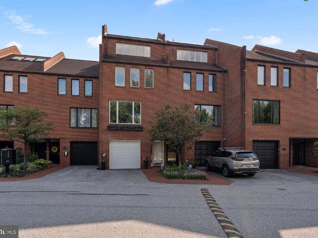Townhouse for sale in Gibsonton, Maryland