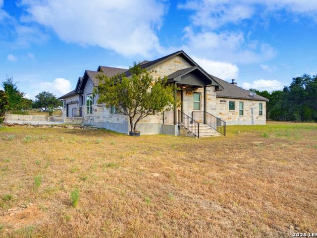 House for sale in Pipe Creek, Texas