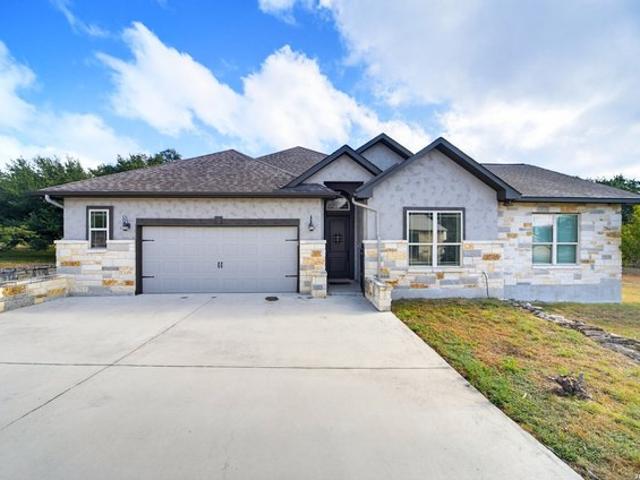 House for sale in Pipe Creek, Bandera County