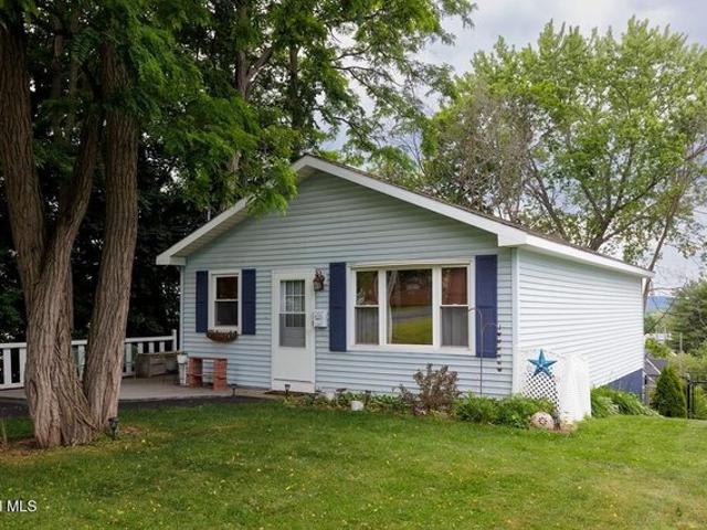 House for sale in Schenectady, New York