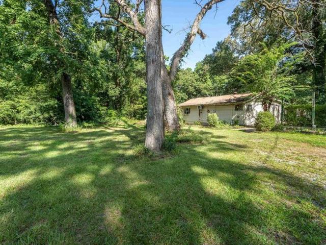 House for sale in White Oak, Texas