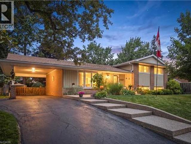 House for sale in Burlington, Ontario