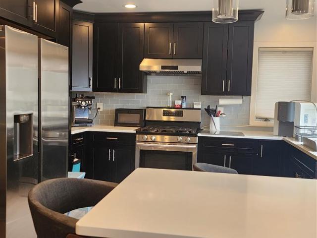 Townhouse for sale in Fort Lee, New Jersey