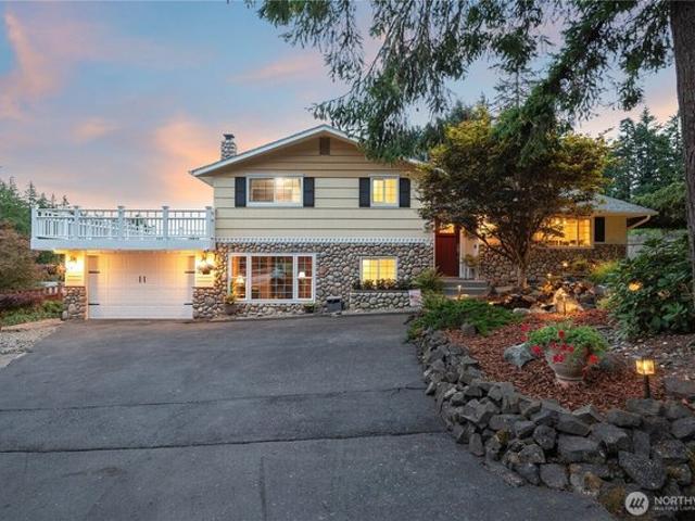 House for sale in Kelso, Washington