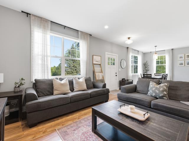 House for sale in Mchenry, Illinois